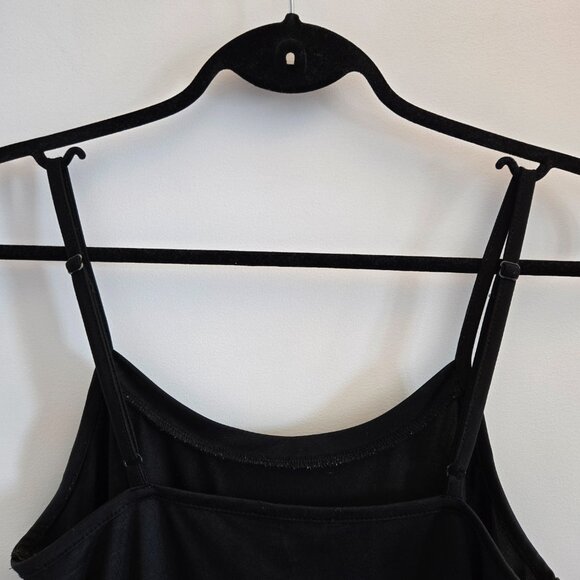 Black Adjustable Strap Camisole - Picture 4 of 5